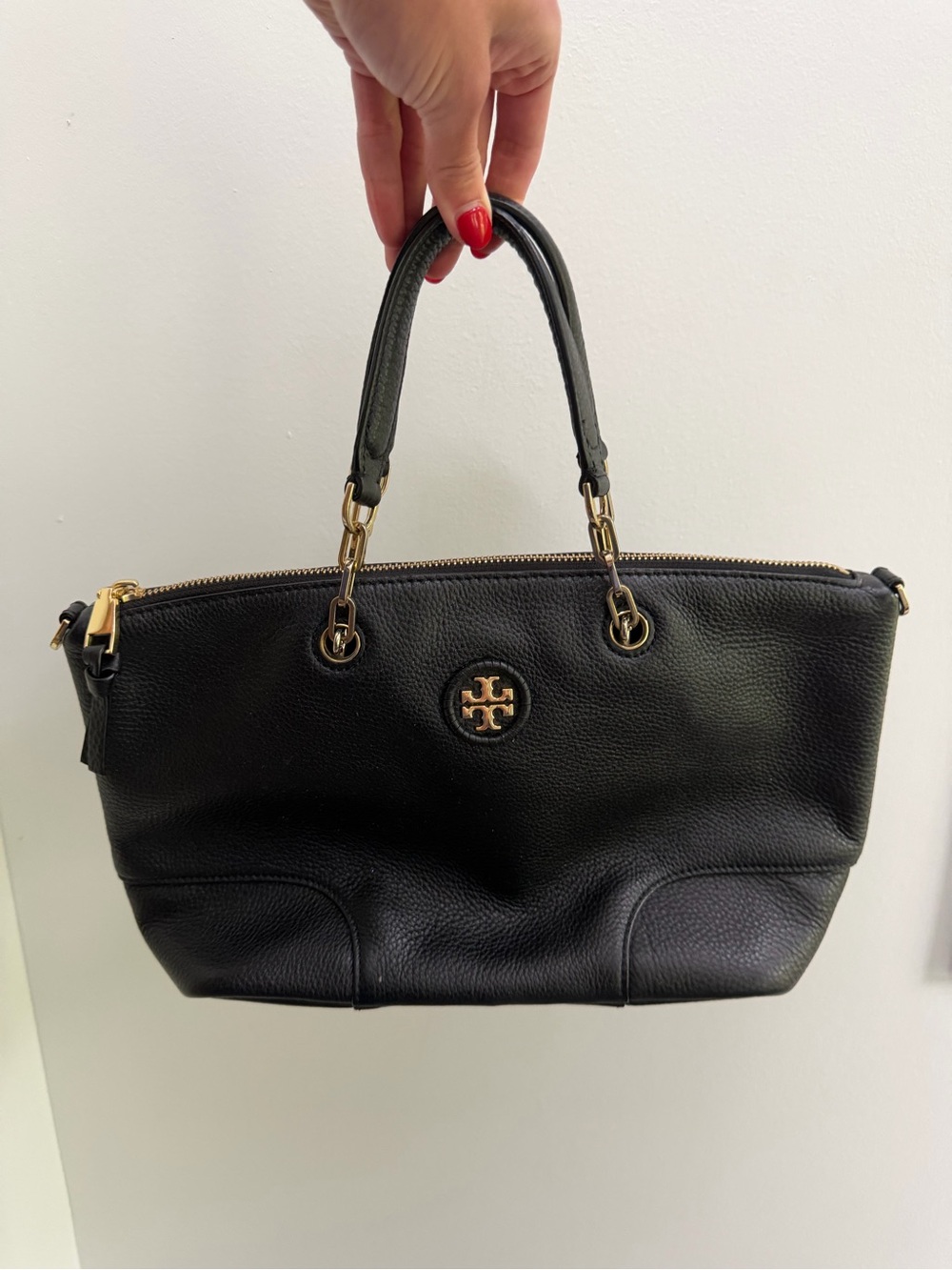 Tory Burch Black Pebbled Leather Handbag with Gold Logo